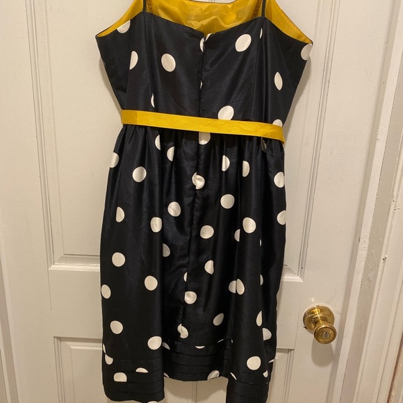 Navy blue Polka Dot Dress with Yellow Accent - Picture 3 of 4